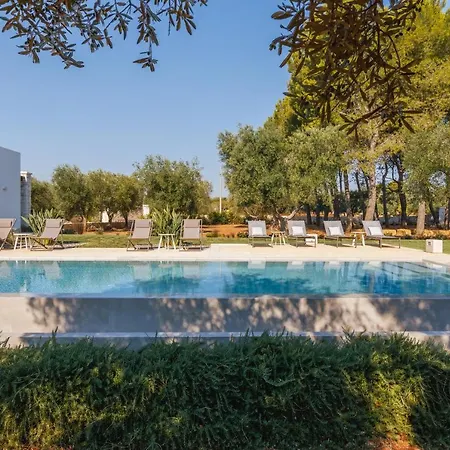 Pietra E Calce With Pool Villa *