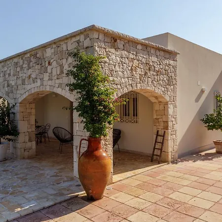 Villa Pietra E Calce With Pool Ostuni