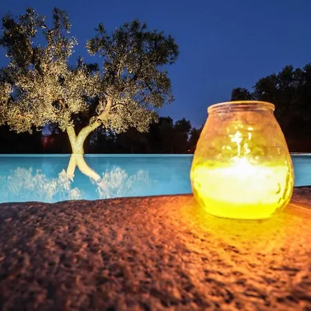 Pietra E Calce With Pool Villa