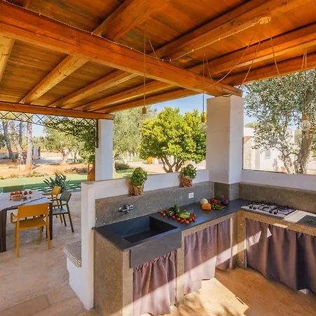 Vila Pietra E Calce With Pool