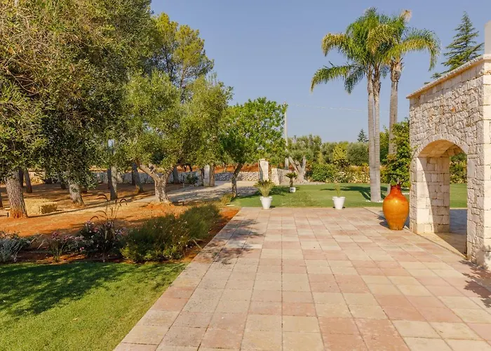 Pietra E Calce With Pool וילה אוסטוני